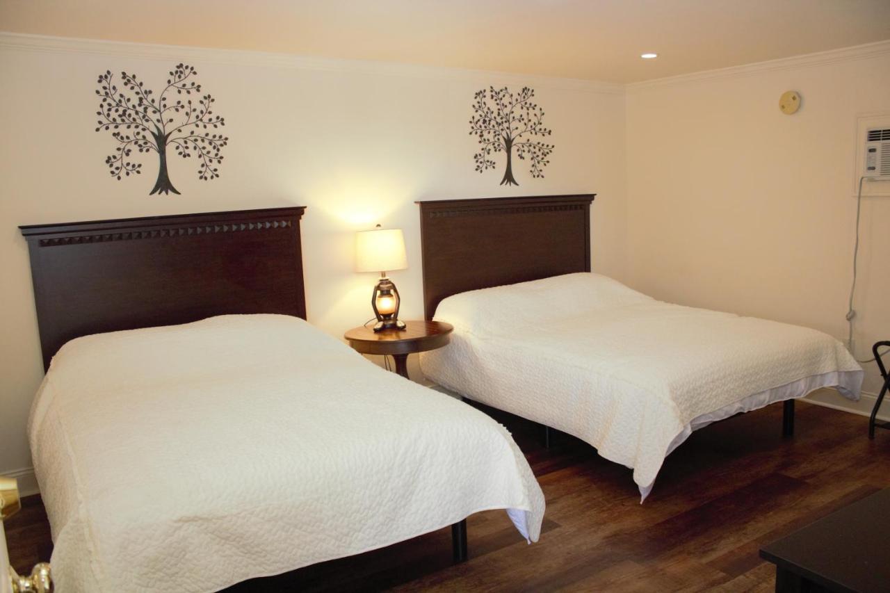 Motel Stanford House Manchester Center Esterno foto